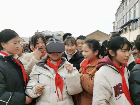 睢寧縣科協(xié)開展流動科技館進(jìn)校園活動273.png